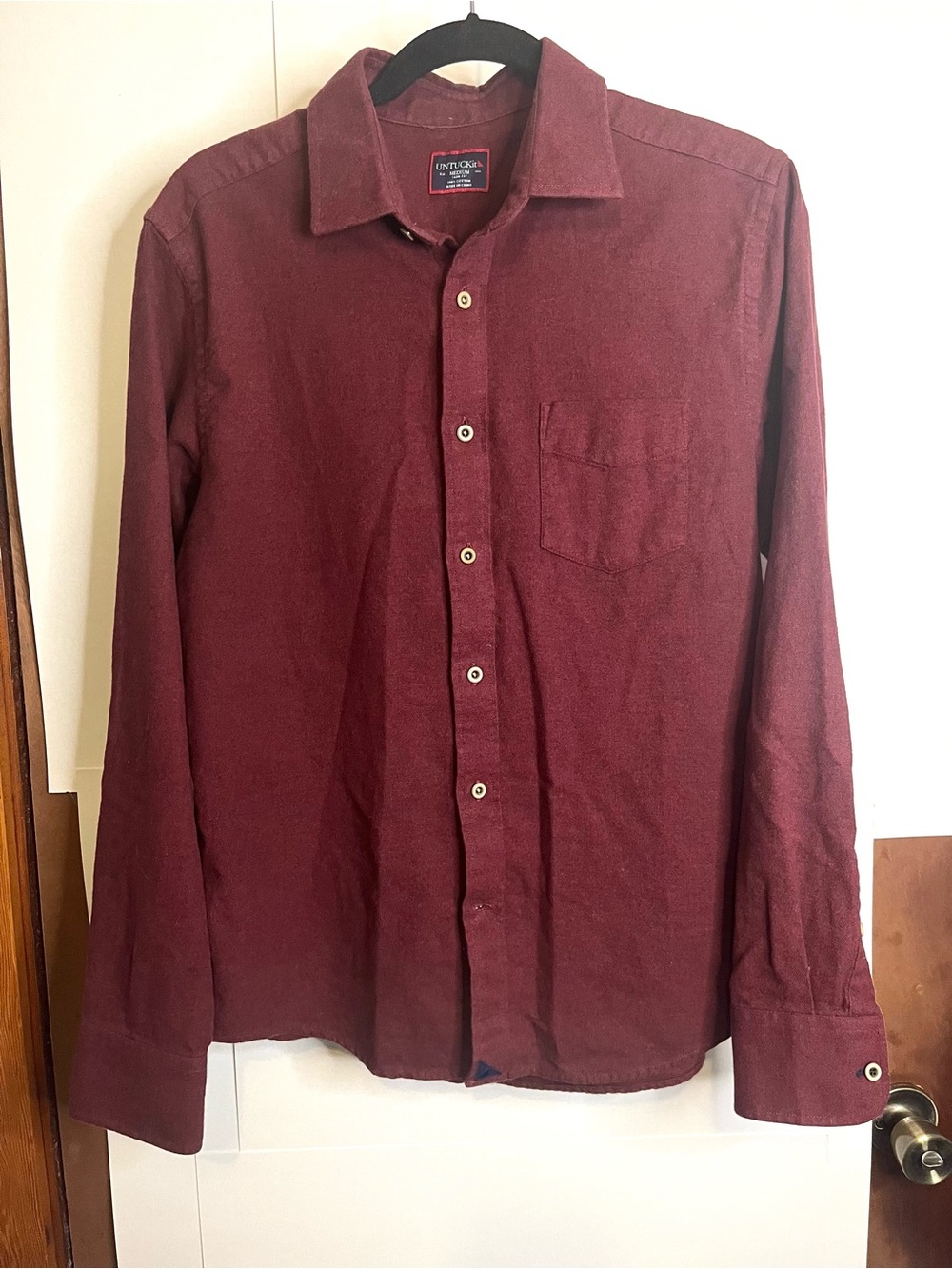 UNTUCKit Men's Size M Dark Red Cotton Slim Fit Button-Down Shirt